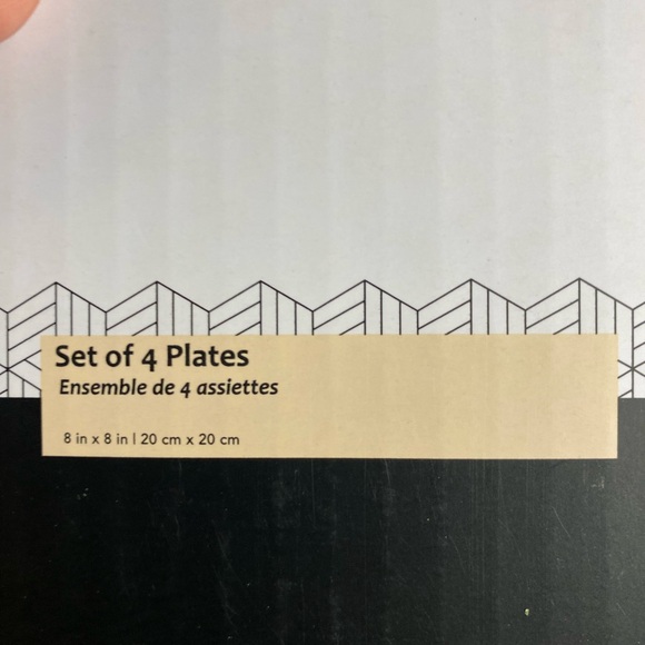 Short Stories Modern Square Plates, set of 4 - Picture 6 of 6